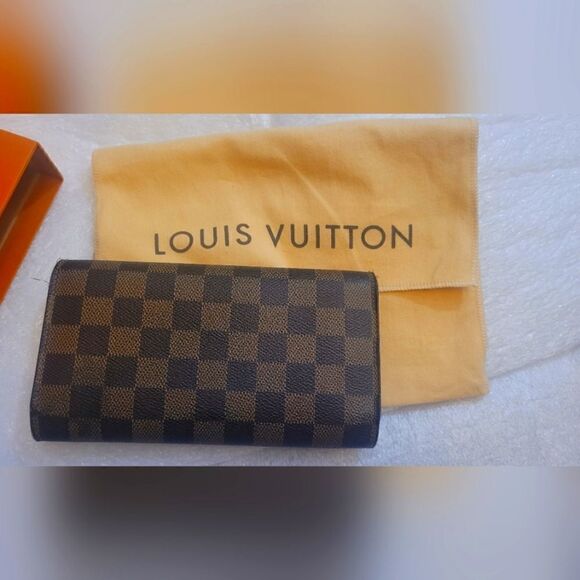 Authentic Louis Vuitton Damier Ebene Sarah Wallet International FUll set : Box - Picture 2 of 15